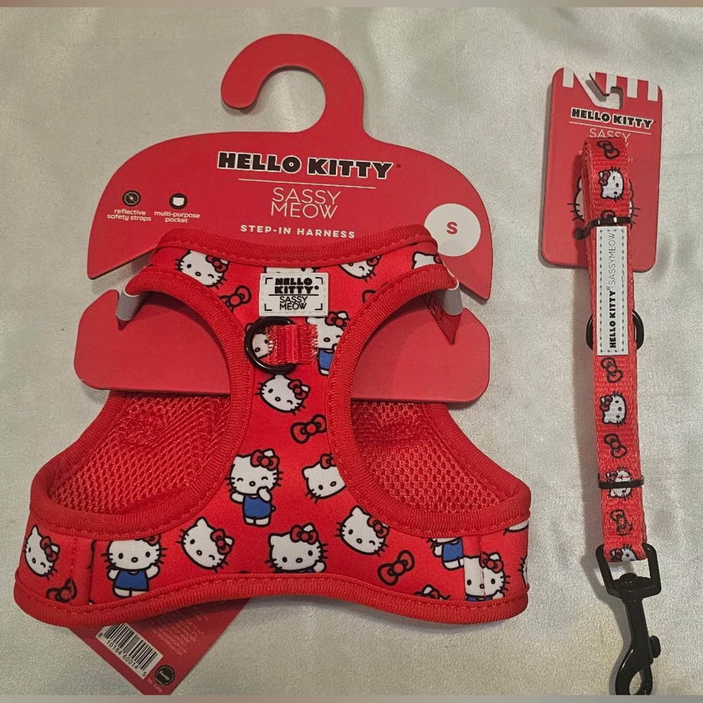Sassy Meow Red Hello Kitty Step-in Harness and Matching Leash (S)